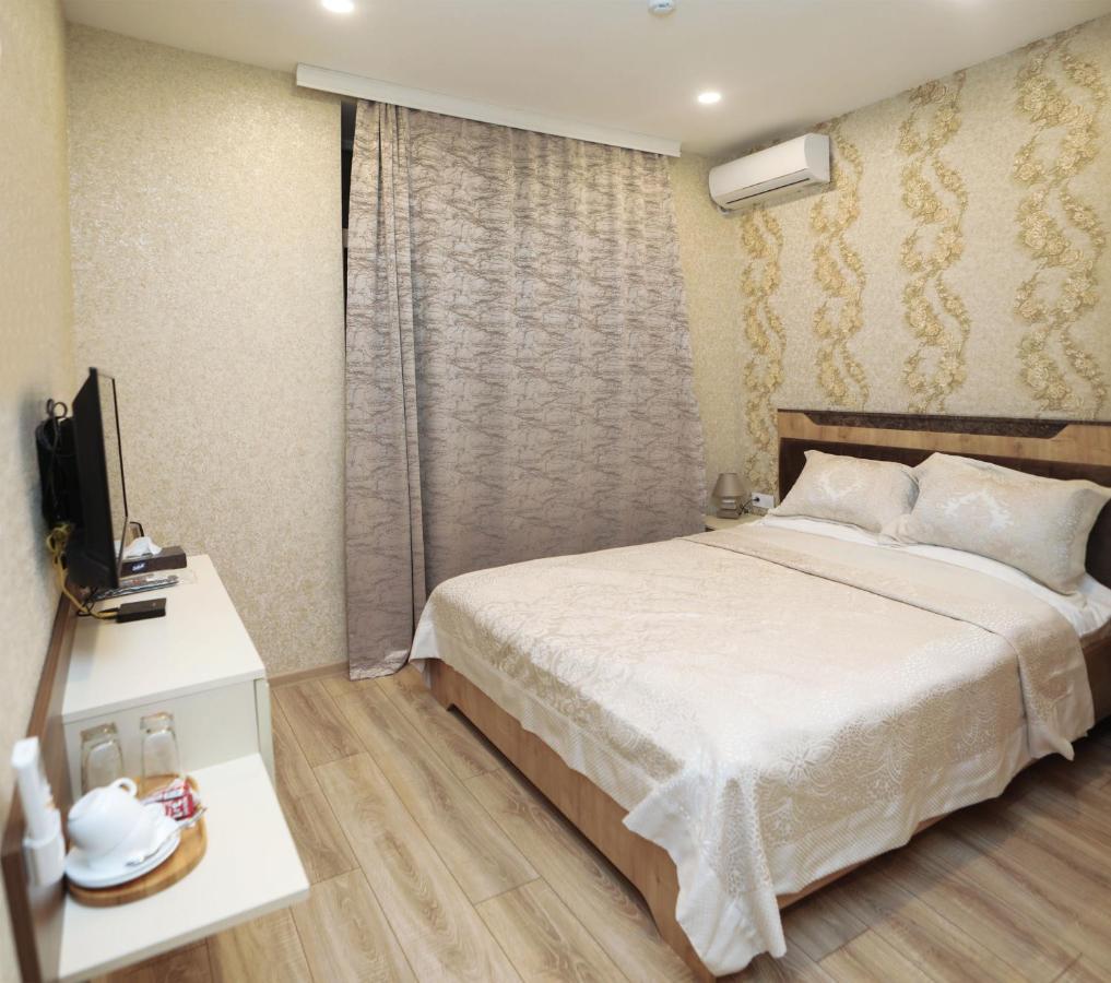 Midcity Hotel บากู ภายนอก รูปภาพ